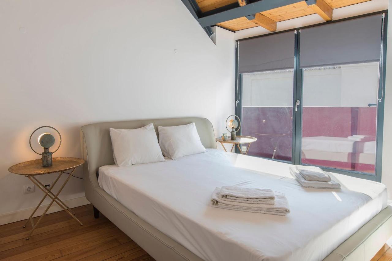 Bairro Alto Stunning Flat With Balcony By Lovelystay Lisbon Exterior photo