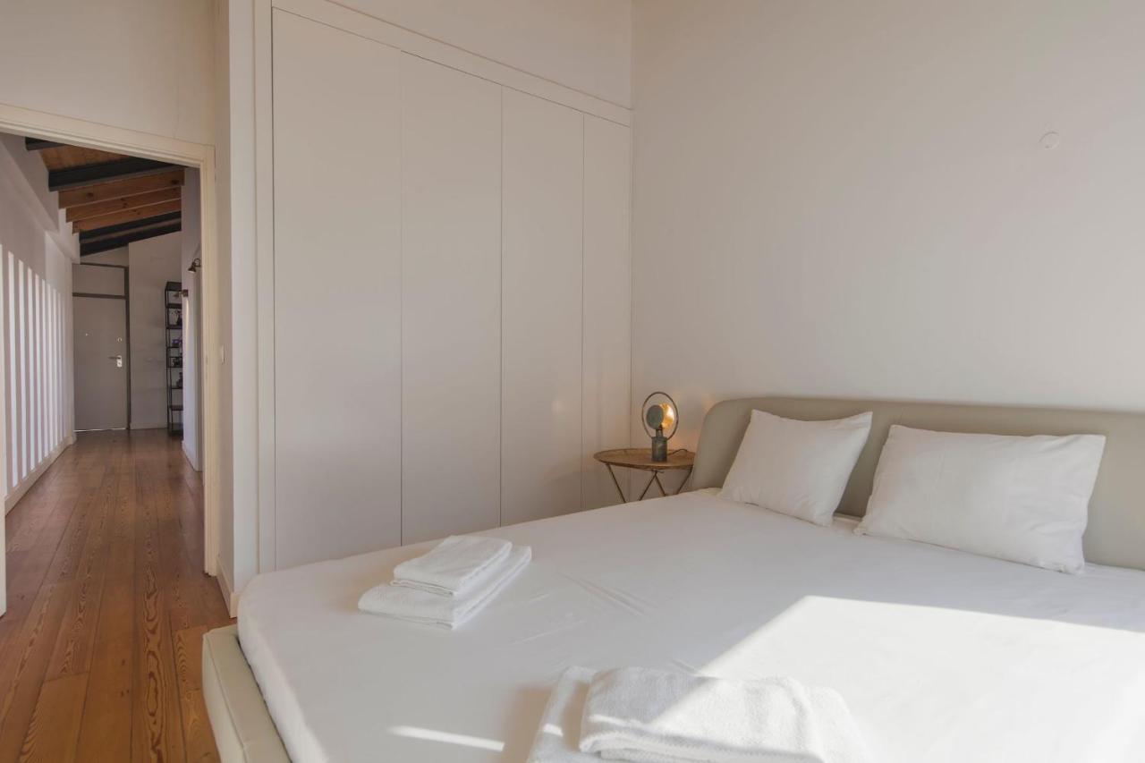 Bairro Alto Stunning Flat With Balcony By Lovelystay Lisbon Exterior photo