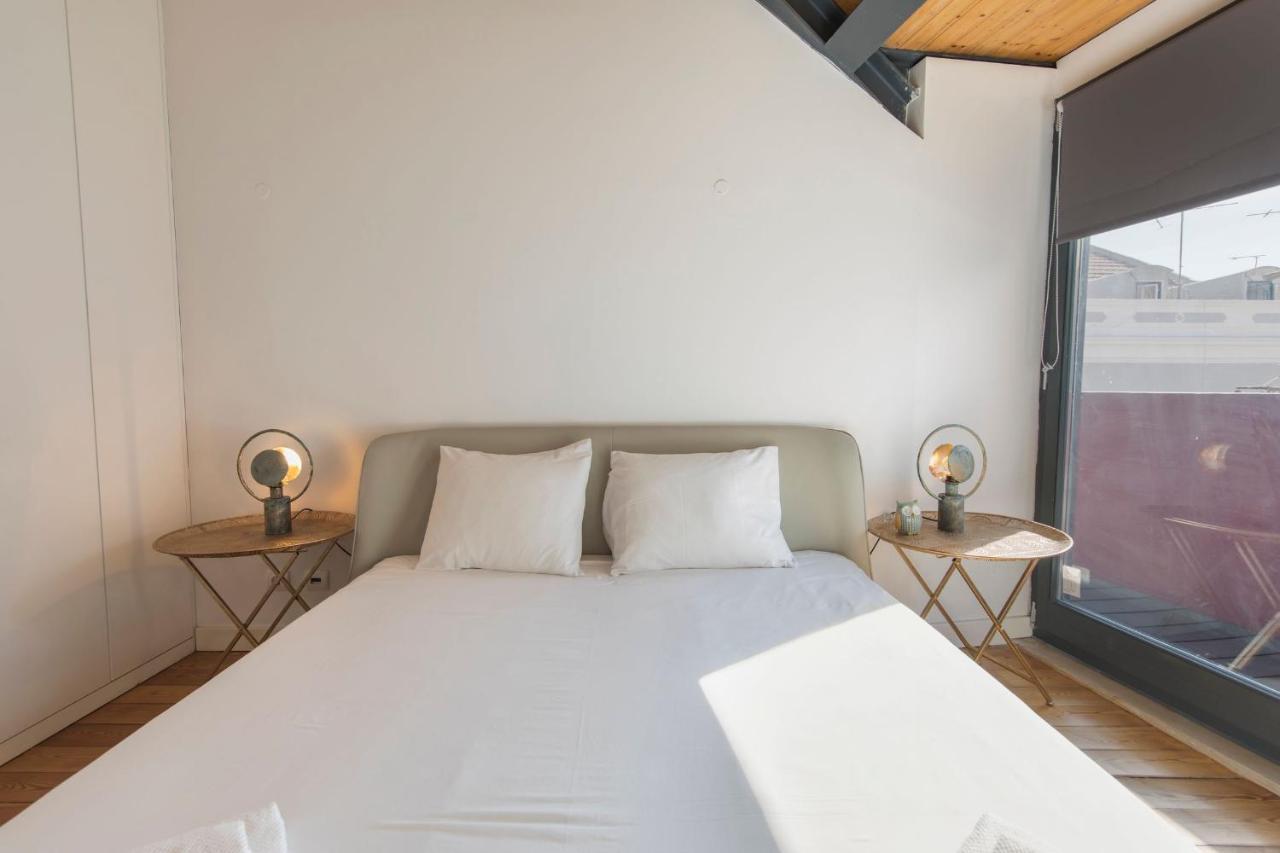 Bairro Alto Stunning Flat With Balcony By Lovelystay Lisbon Exterior photo