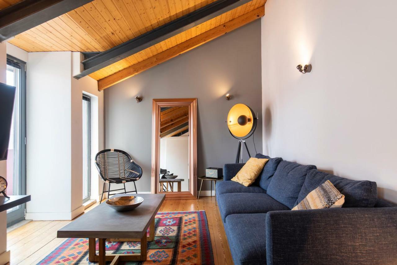 Bairro Alto Stunning Flat With Balcony By Lovelystay Lisbon Exterior photo