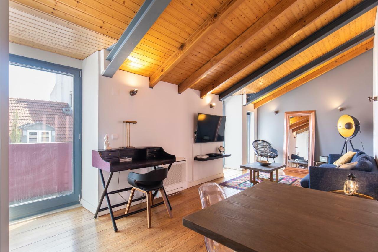 Bairro Alto Stunning Flat With Balcony By Lovelystay Lisbon Exterior photo