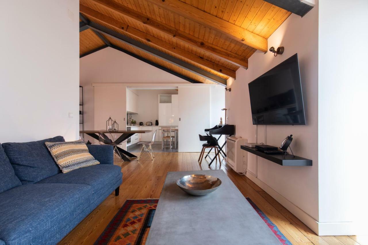 Bairro Alto Stunning Flat With Balcony By Lovelystay Lisbon Exterior photo